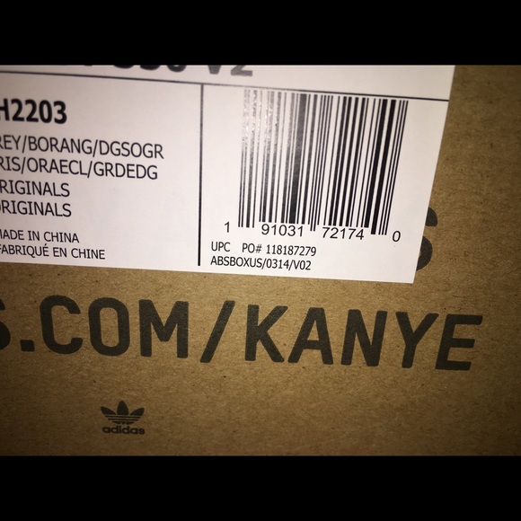 Yeezy beluga 2.0 v2 - Picture 3 of 7